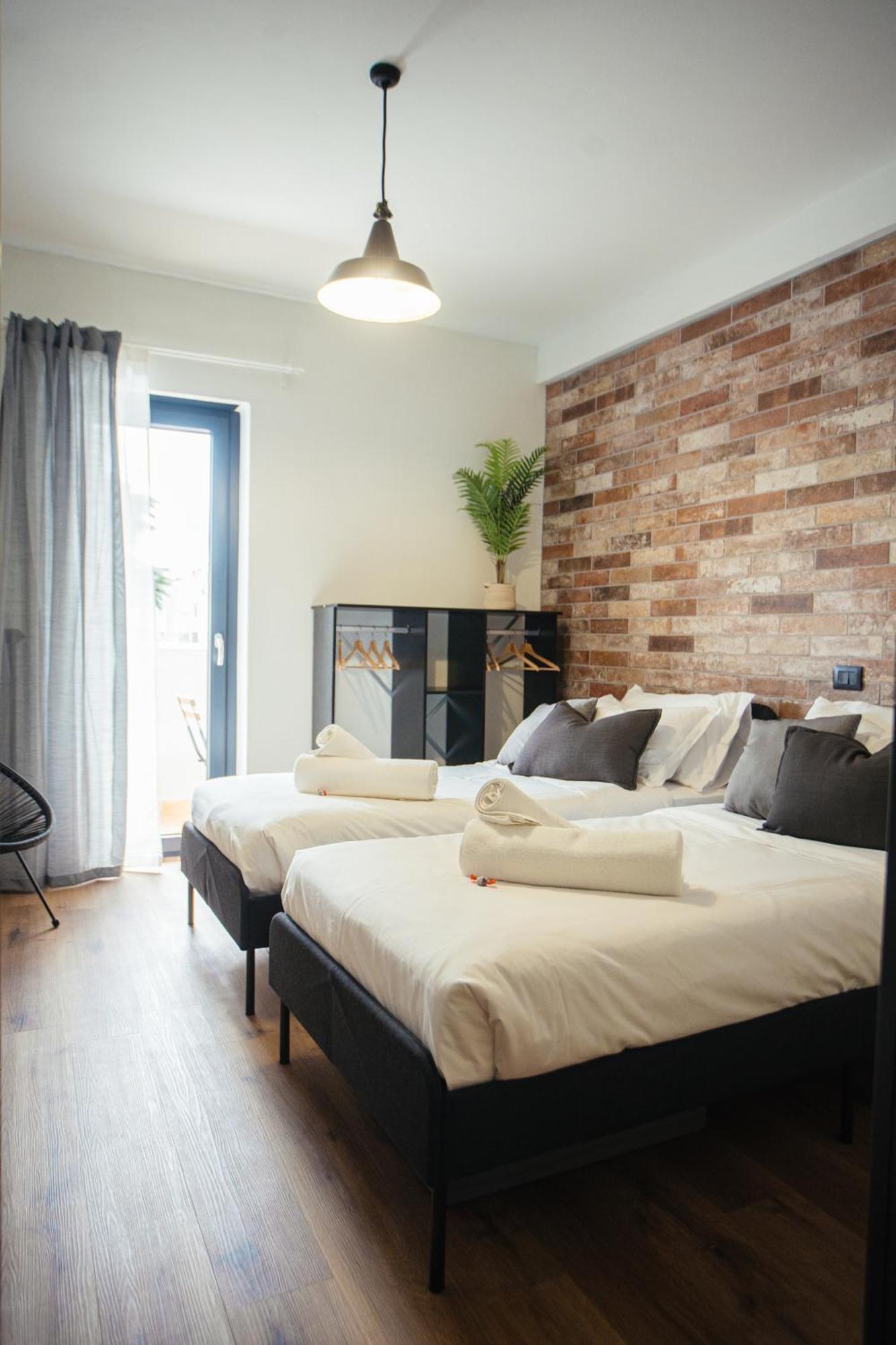 The Brick 194, 7 Posti Letto, Parcheggio E Posto Bici Apartment Удине Екстериор снимка